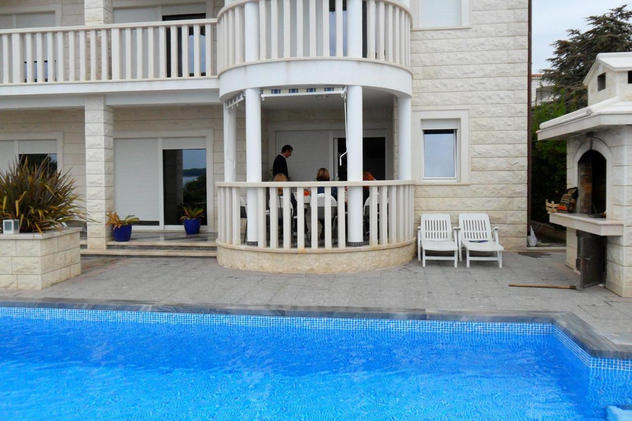 Family Friendly Apartments With A Swimming Pool Rogoznica - 7557 ภายนอก รูปภาพ