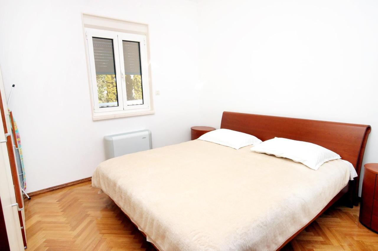 Family Friendly Apartments With A Swimming Pool Rogoznica - 7557 ภายนอก รูปภาพ