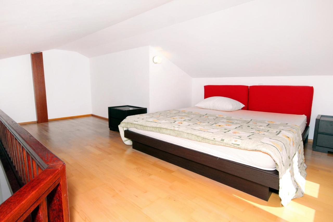 Family Friendly Apartments With A Swimming Pool Rogoznica - 7557 ภายนอก รูปภาพ