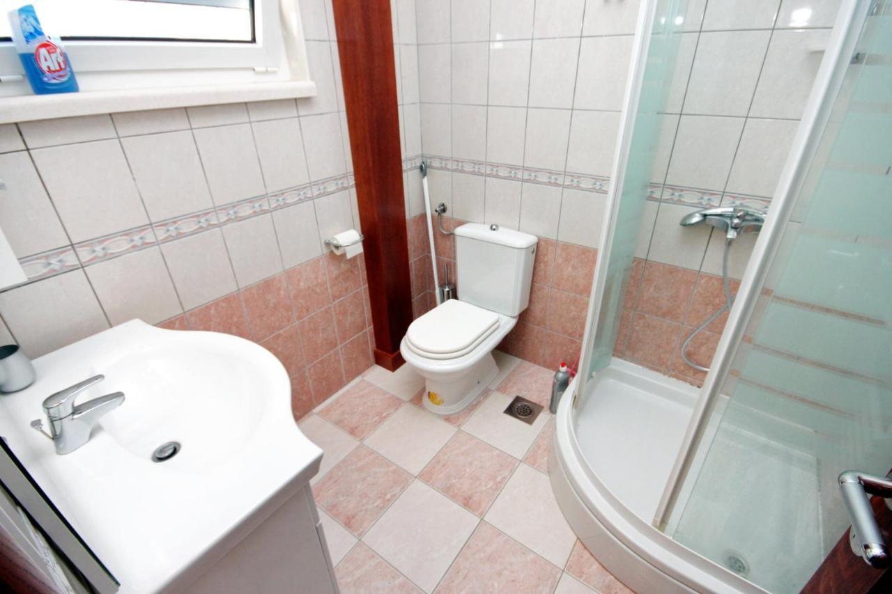 Family Friendly Apartments With A Swimming Pool Rogoznica - 7557 ภายนอก รูปภาพ